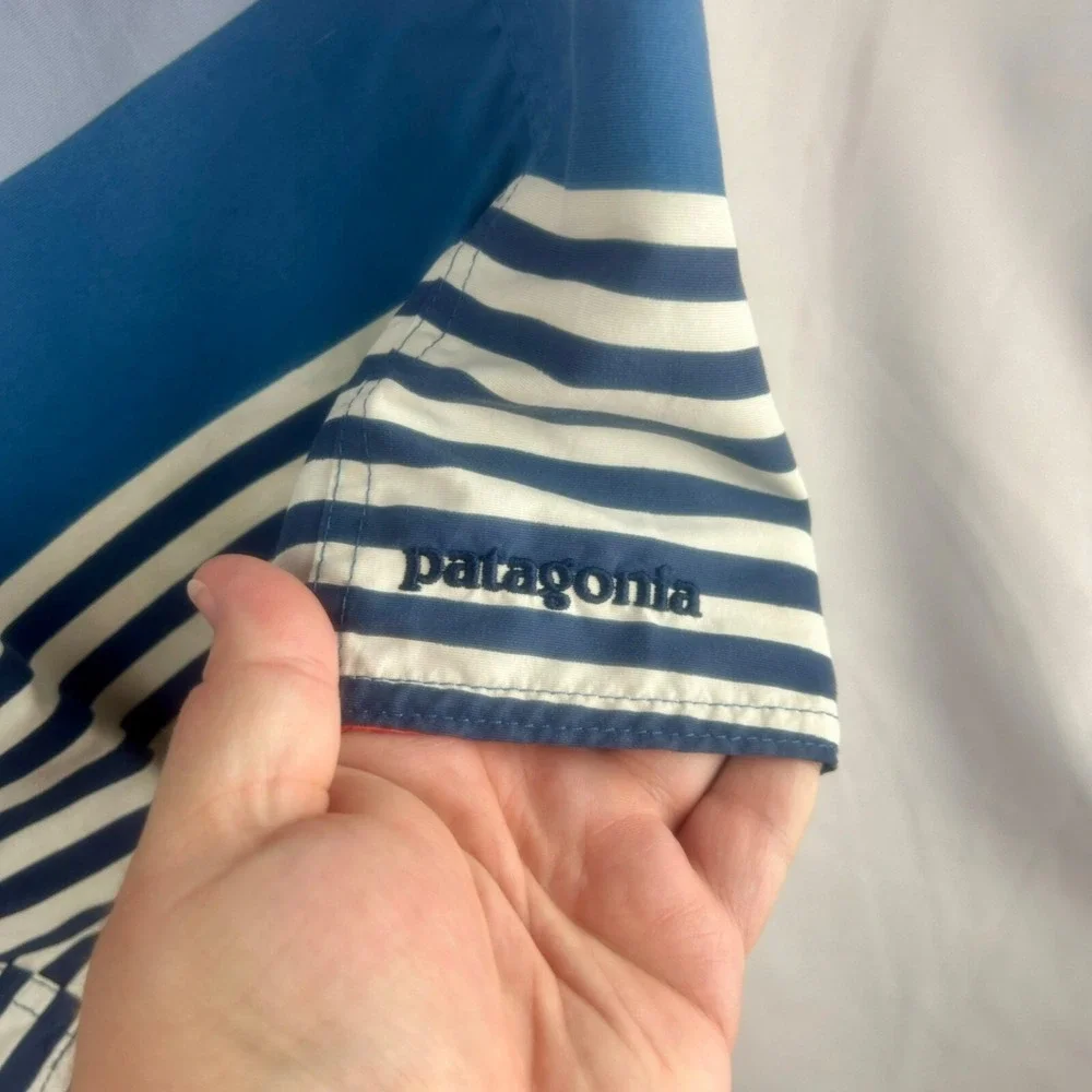 Patagonia Swim Trunks Board Shorts Men 32‎ Blue Coral Stripe Cargo Pocket Beach